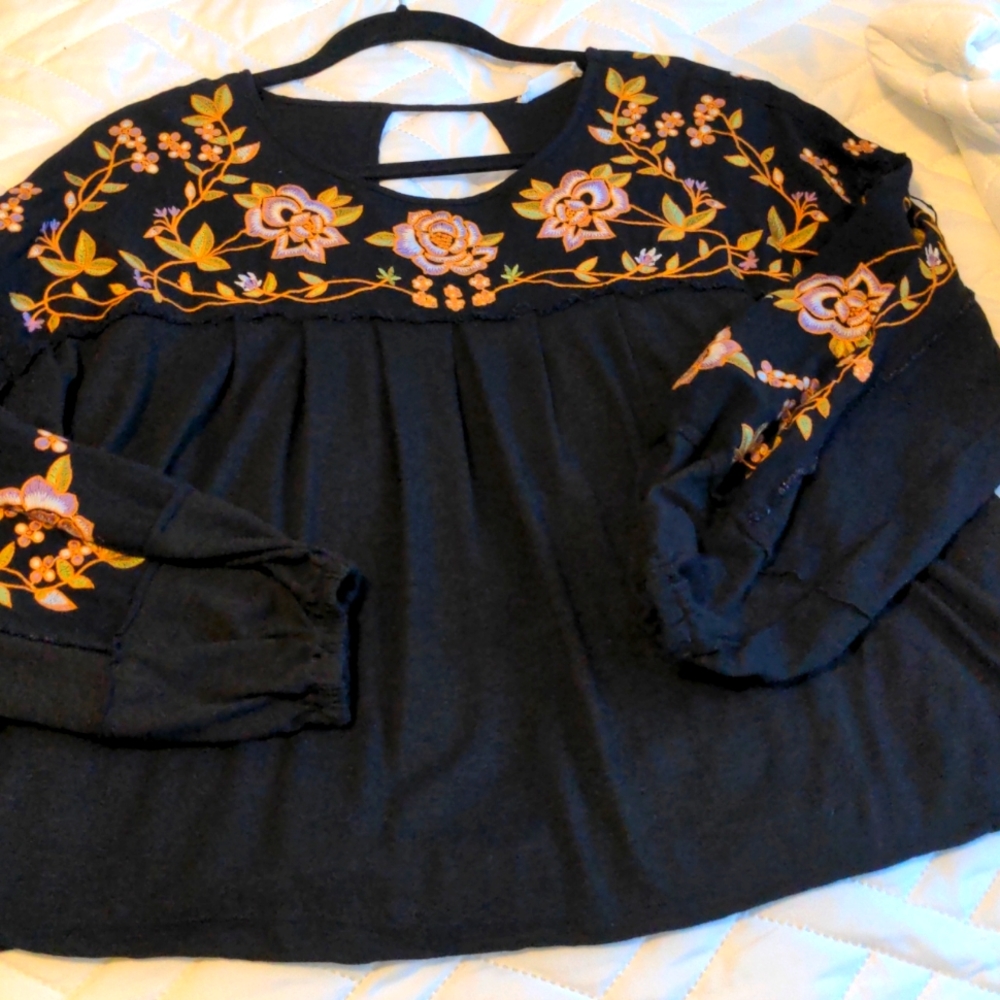 Black floral babydoll long sleeve shirt